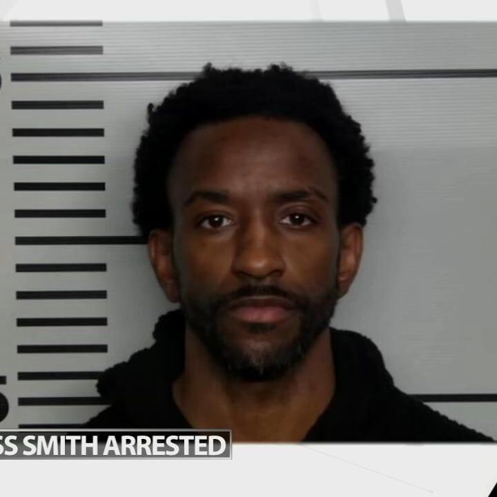 Former Louisville basketball star Russ Smith arrested, charged with DUI